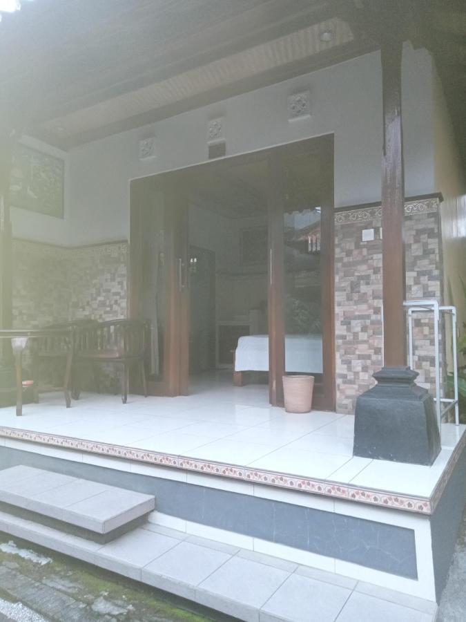 Dewi Antara Homestay Убуд Экстерьер фото